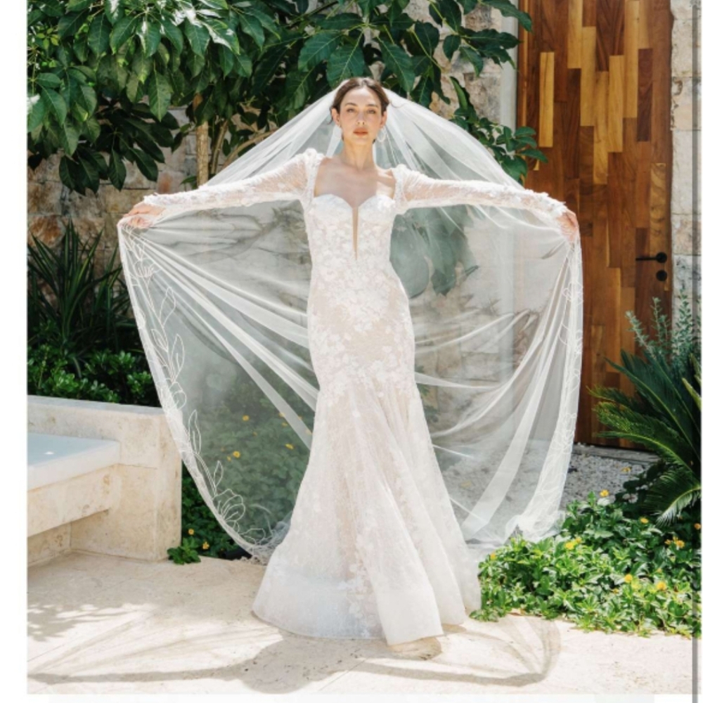 Toni Frederici Cathedral Veil NEW